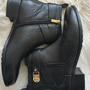 Isaac Mizrahi Black Pebble Leather Booties